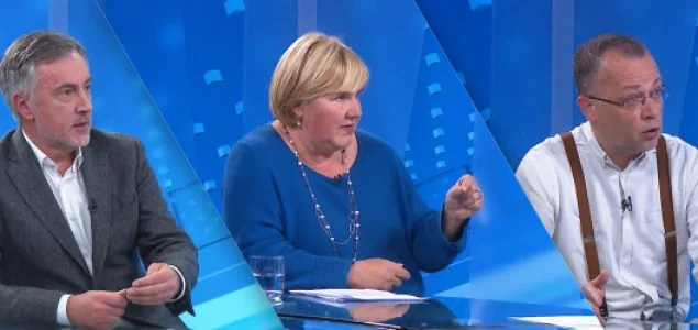 PLAČI VOLJENA ZEMLJO